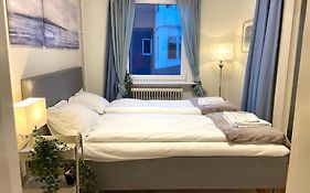 Central Apartment With Free Parking